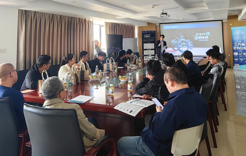 郝文軍.jpg 郝文軍.jpg